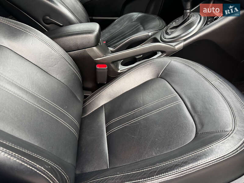 Внедорожник / Кроссовер Kia Sportage 2012 в Ахтырке фото 54 Внедорожник / Кроссовер Kia Sportage 2012 в Ахтырке