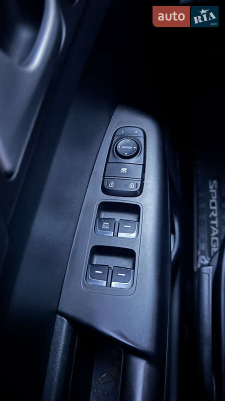 Внедорожник / Кроссовер Kia Sportage 2019 в Коростене