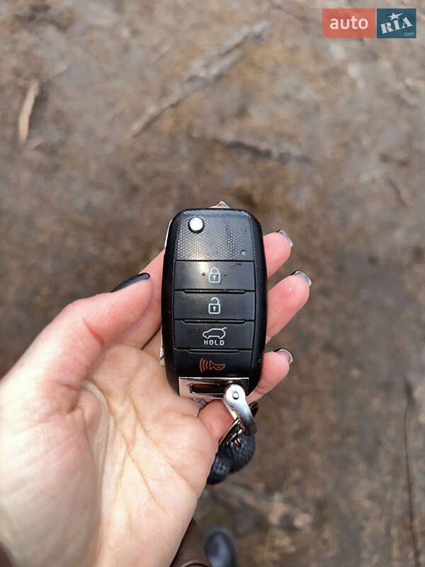 Внедорожник / Кроссовер Kia Sportage 2016 в Коростышеве