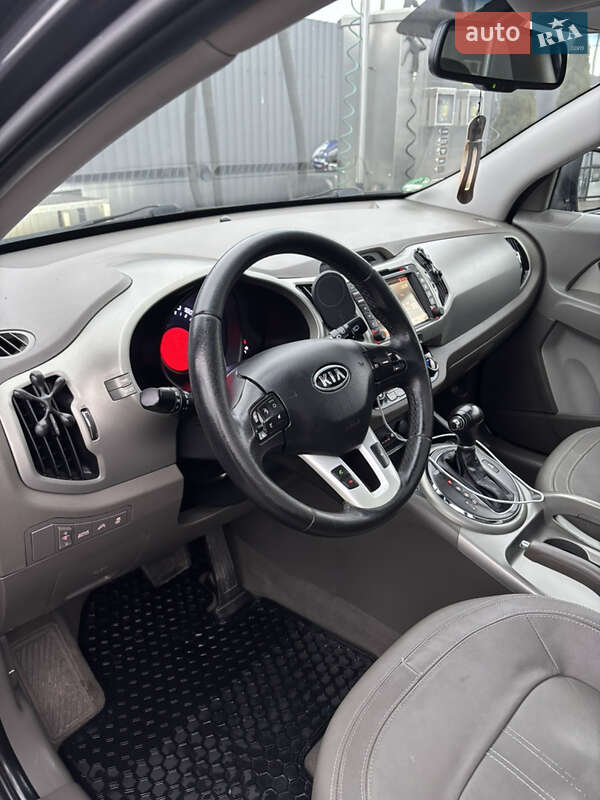 Позашляховик / Кросовер Kia Sportage 2012 в Шептицькому
