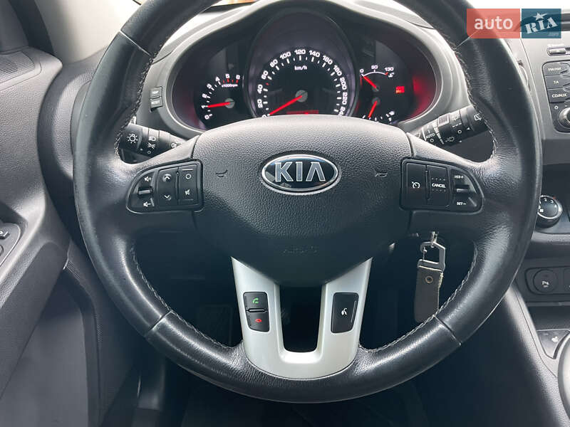 Внедорожник / Кроссовер Kia Sportage 2012 в Баре