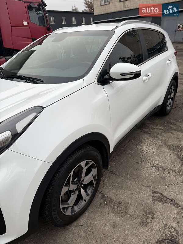 Внедорожник / Кроссовер Kia Sportage 2018 в Березане