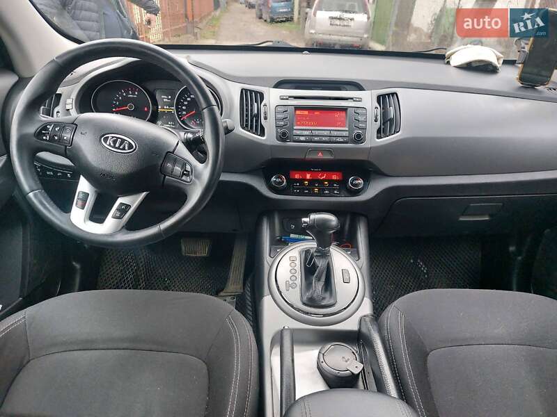 Позашляховик / Кросовер Kia Sportage 2015 в Львові фото 9 Позашляховик / Кросовер Kia Sportage 2015 в Львові