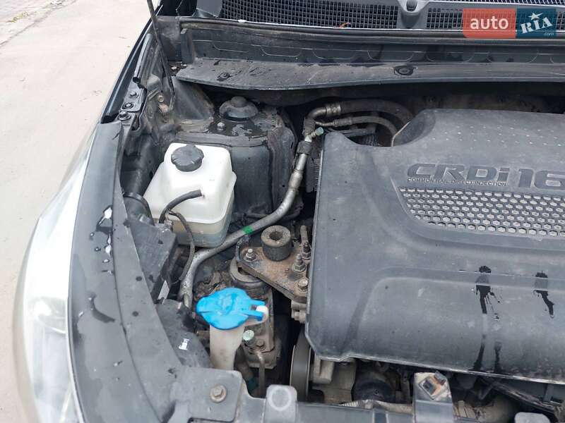 Позашляховик / Кросовер Kia Sportage 2015 в Львові фото 18 Позашляховик / Кросовер Kia Sportage 2015 в Львові