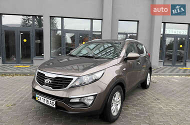 Внедорожник / Кроссовер Kia Sportage 2013 в Хмельницком