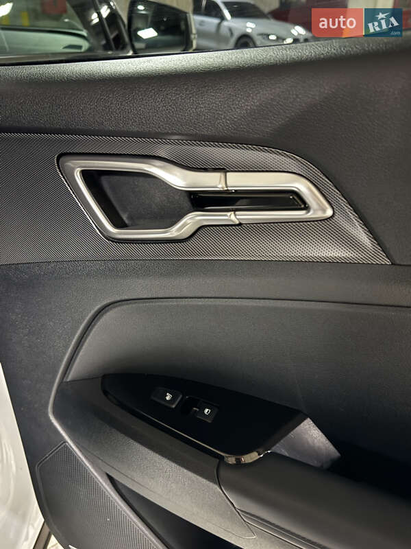 Внедорожник / Кроссовер Kia Sportage 2023 в Тернополе