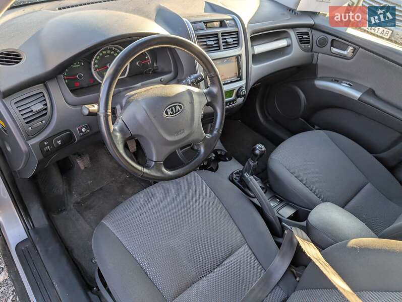 Внедорожник / Кроссовер Kia Sportage 2008 в Ровно