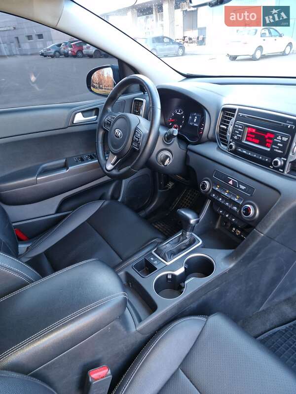 Внедорожник / Кроссовер Kia Sportage 2016 в Кривом Роге фото 12 Внедорожник / Кроссовер Kia Sportage 2016 в Кривом Роге