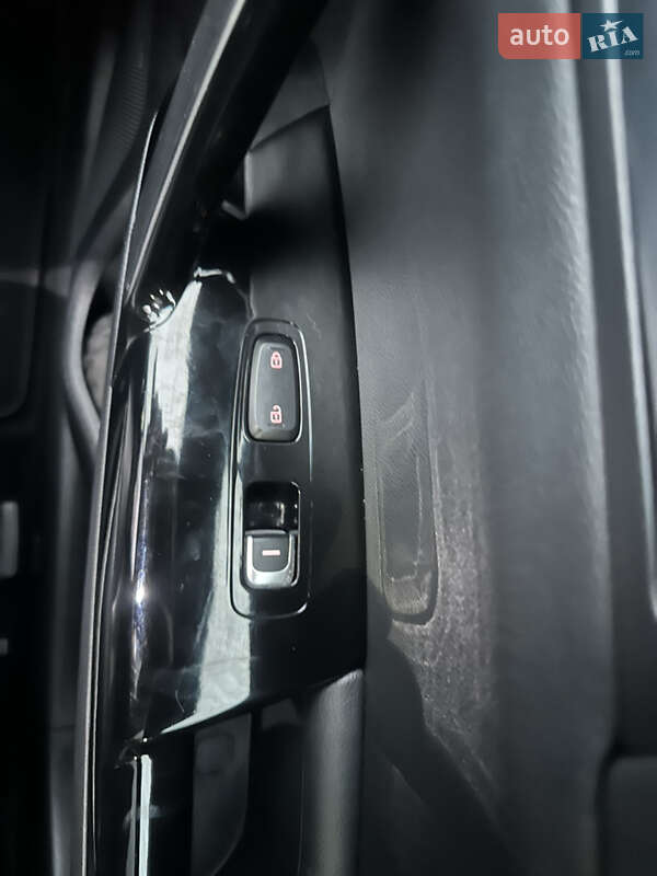 Позашляховик / Кросовер Kia Sportage 2019 в Львові