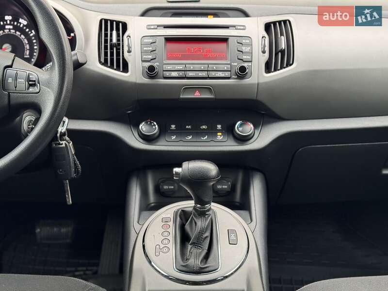 Внедорожник / Кроссовер Kia Sportage 2013 в Сарнах