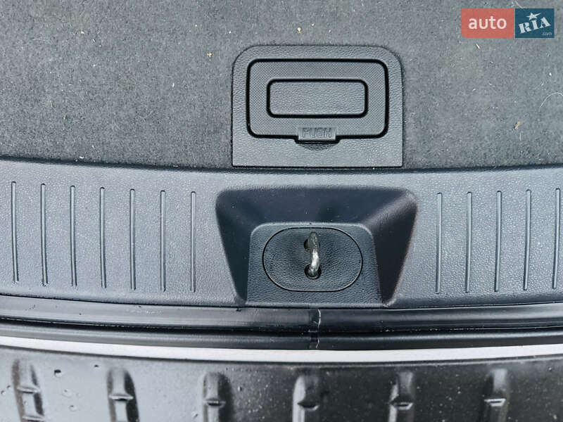 Позашляховик / Кросовер Kia Sportage 2007 в Харкові