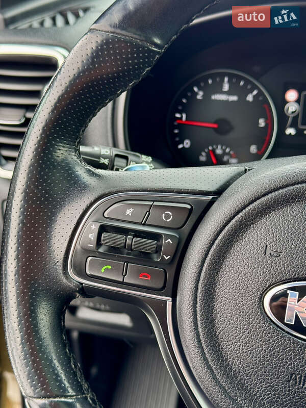 Позашляховик / Кросовер Kia Sportage 2016 в Полтаві фото 28 Позашляховик / Кросовер Kia Sportage 2016 в Полтаві