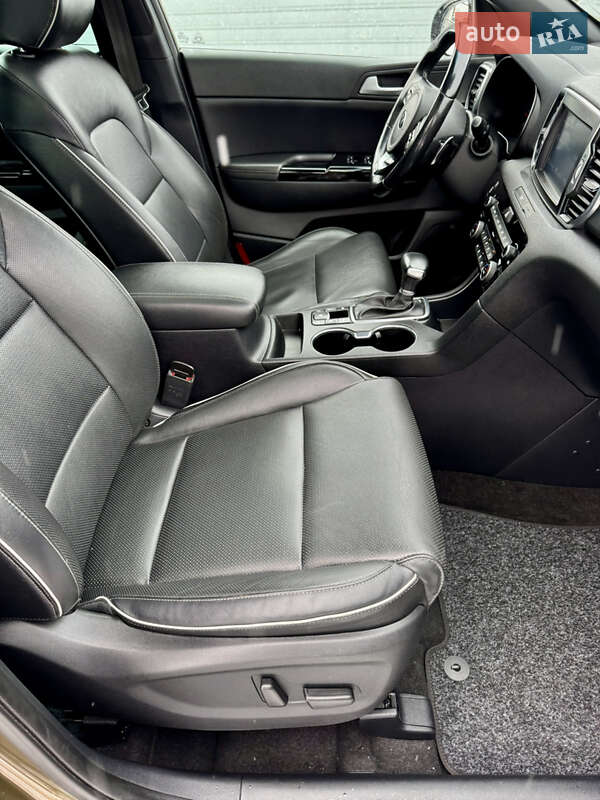 Позашляховик / Кросовер Kia Sportage 2016 в Полтаві фото 51 Позашляховик / Кросовер Kia Sportage 2016 в Полтаві