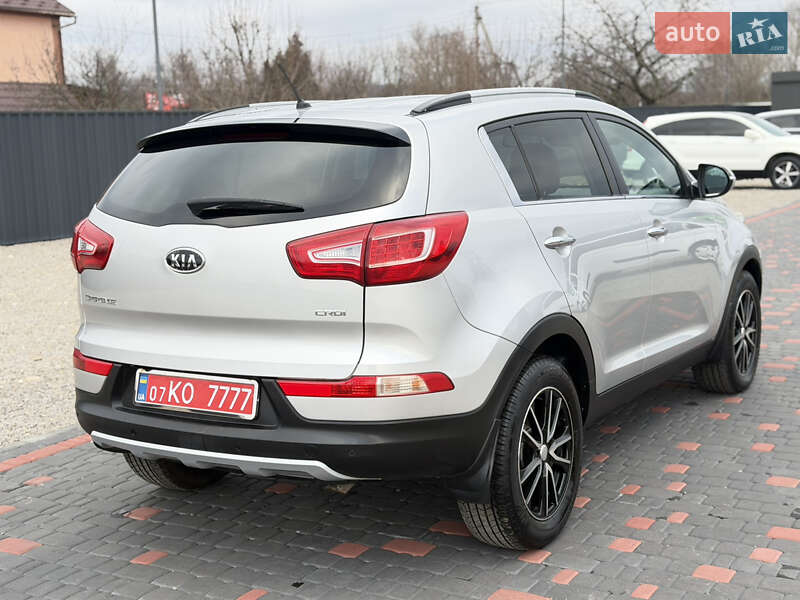 Внедорожник / Кроссовер Kia Sportage 2012 в Берегово