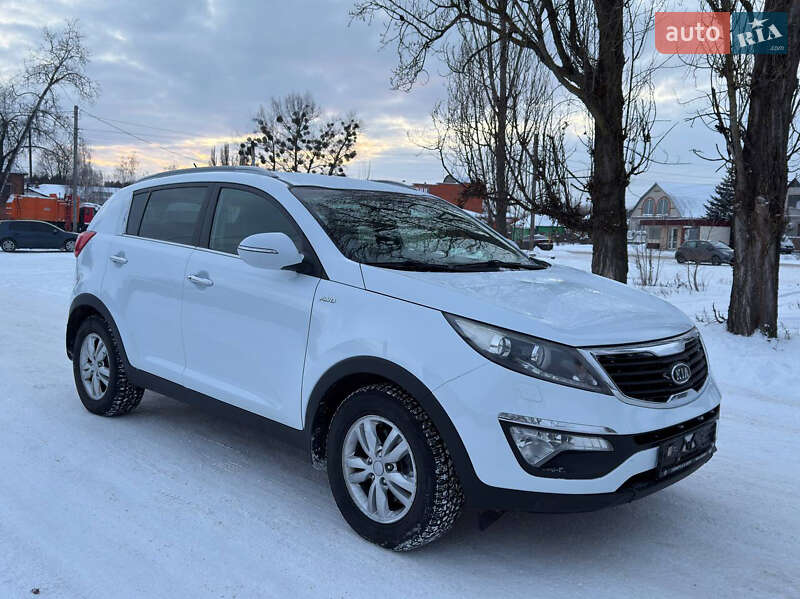 Внедорожник / Кроссовер Kia Sportage 2012 в Киеве