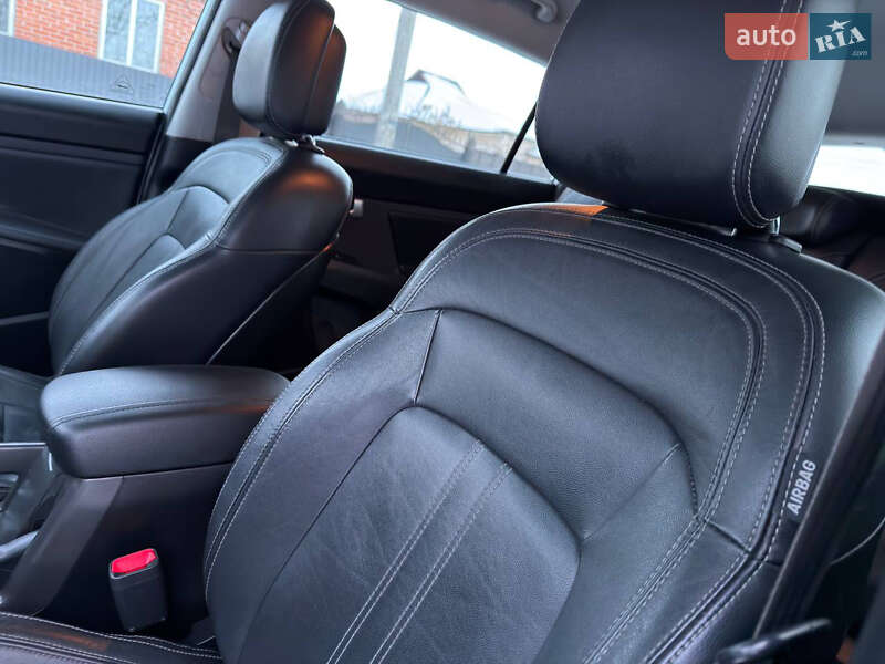 Внедорожник / Кроссовер Kia Sportage 2012 в Киеве