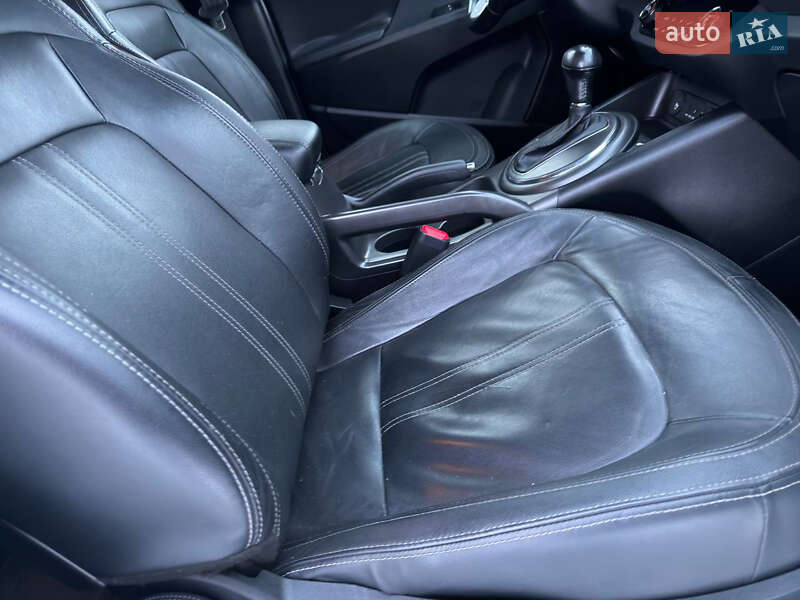 Внедорожник / Кроссовер Kia Sportage 2012 в Киеве