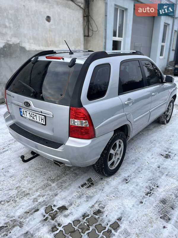 Внедорожник / Кроссовер Kia Sportage 2007 в Ивано-Франковске