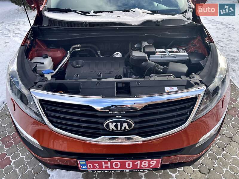 Позашляховик / Кросовер Kia Sportage 2013 в Ковелі