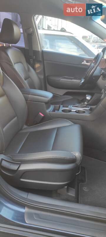 Внедорожник / Кроссовер Kia Sportage 2016 в Киеве фото 60 Внедорожник / Кроссовер Kia Sportage 2016 в Киеве