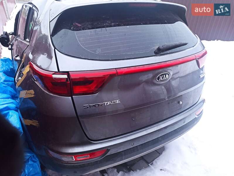 Внедорожник / Кроссовер Kia Sportage 2017 в Житомире фото 8 Внедорожник / Кроссовер Kia Sportage 2017 в Житомире