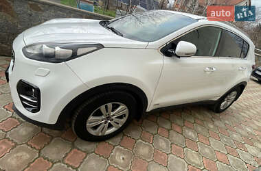 Внедорожник / Кроссовер Kia Sportage 2016 в Южноукраинске