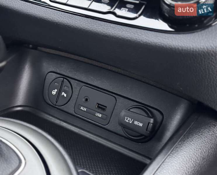 Позашляховик / Кросовер Kia Sportage 2014 в Вінниці