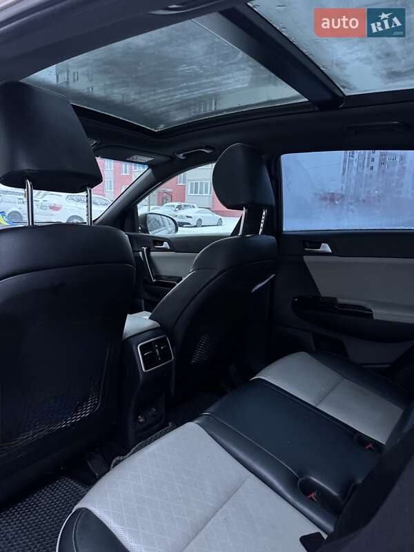 Позашляховик / Кросовер Kia Sportage 2017 в Вінниці фото 7 Позашляховик / Кросовер Kia Sportage 2017 в Вінниці