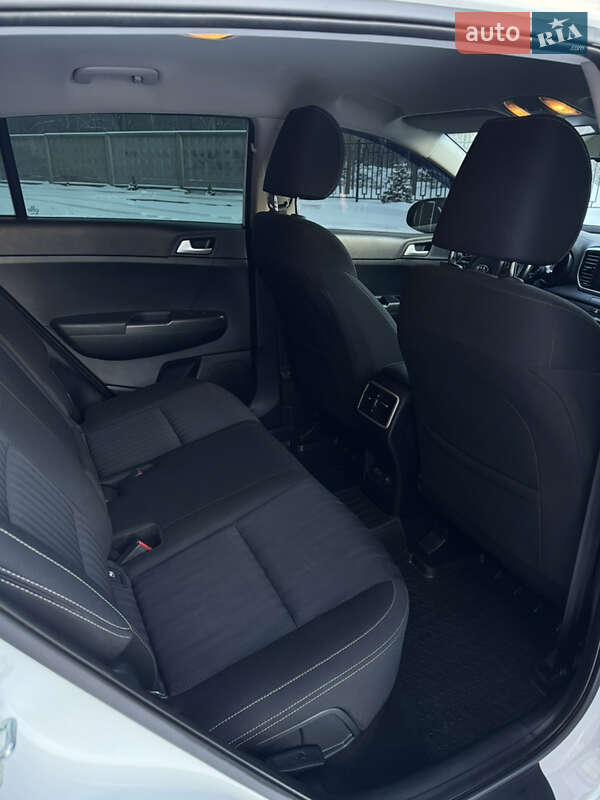 Позашляховик / Кросовер Kia Sportage 2021 в Харкові