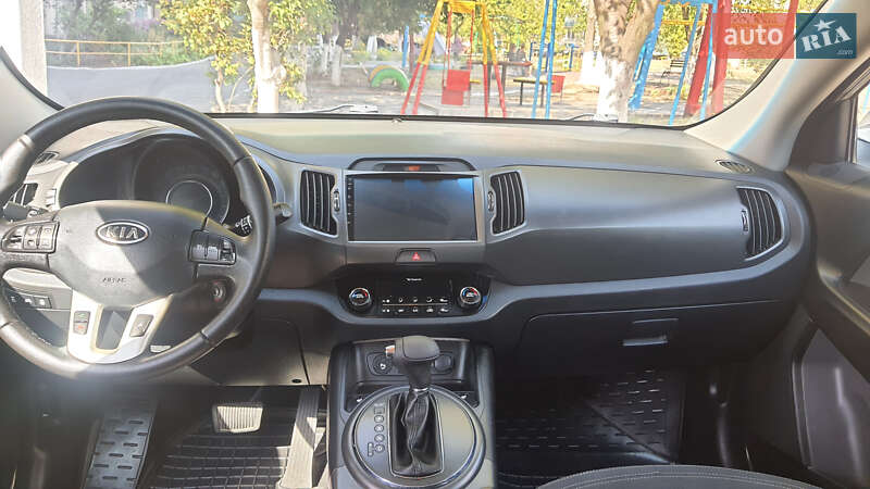 Позашляховик / Кросовер Kia Sportage 2011 в Кривому Розі