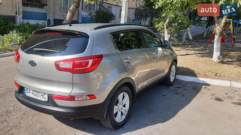 Позашляховик / Кросовер Kia Sportage 2011 в Кривому Розі