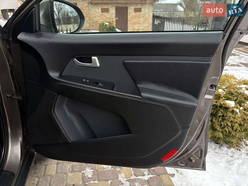 Внедорожник / Кроссовер Kia Sportage 2011 в Ровно фото 33 Внедорожник / Кроссовер Kia Sportage 2011 в Ровно