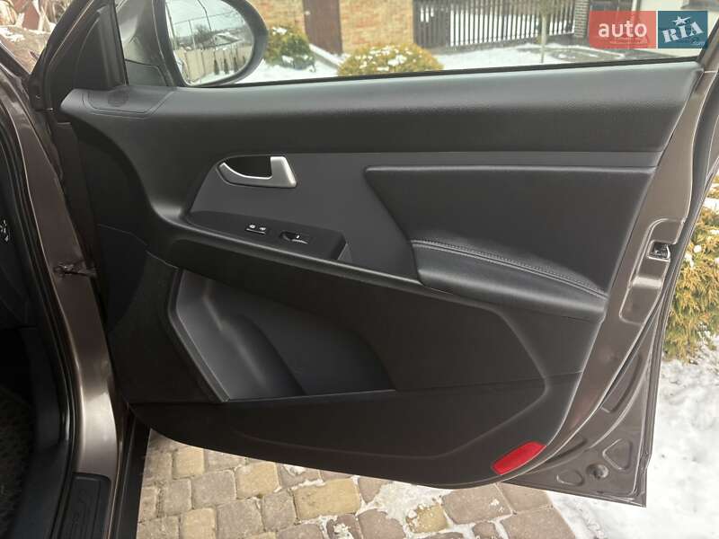 Внедорожник / Кроссовер Kia Sportage 2011 в Ровно фото 37 Внедорожник / Кроссовер Kia Sportage 2011 в Ровно