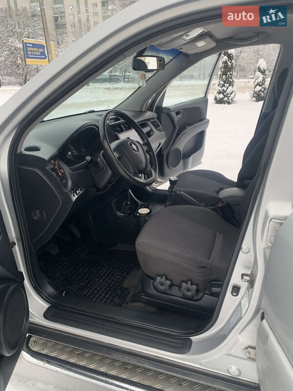 Внедорожник / Кроссовер Kia Sportage 2006 в Дрогобыче фото 39 Внедорожник / Кроссовер Kia Sportage 2006 в Дрогобыче