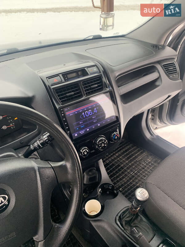 Внедорожник / Кроссовер Kia Sportage 2006 в Дрогобыче фото 44 Внедорожник / Кроссовер Kia Sportage 2006 в Дрогобыче