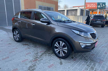 Позашляховик / Кросовер Kia Sportage 2010 в Чернівцях