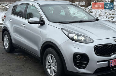 Внедорожник / Кроссовер Kia Sportage 2016 в Млинове