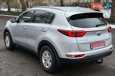 Позашляховик / Кросовер Kia Sportage 2016 в Млиніві