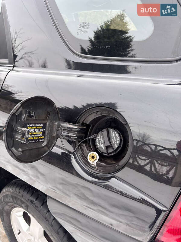 Внедорожник / Кроссовер Kia Sportage 2008 в Ивано-Франковске