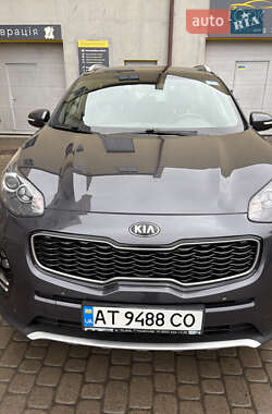 Внедорожник / Кроссовер Kia Sportage 2016 в Яремче