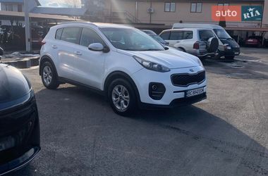 Позашляховик / Кросовер Kia Sportage 2016 в Шептицькому