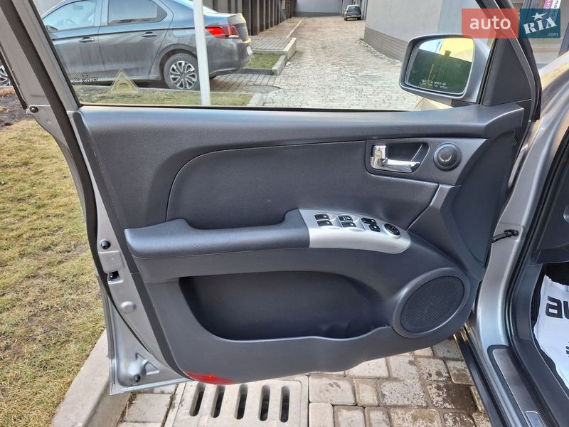 Внедорожник / Кроссовер Kia Sportage 2006 в Ивано-Франковске