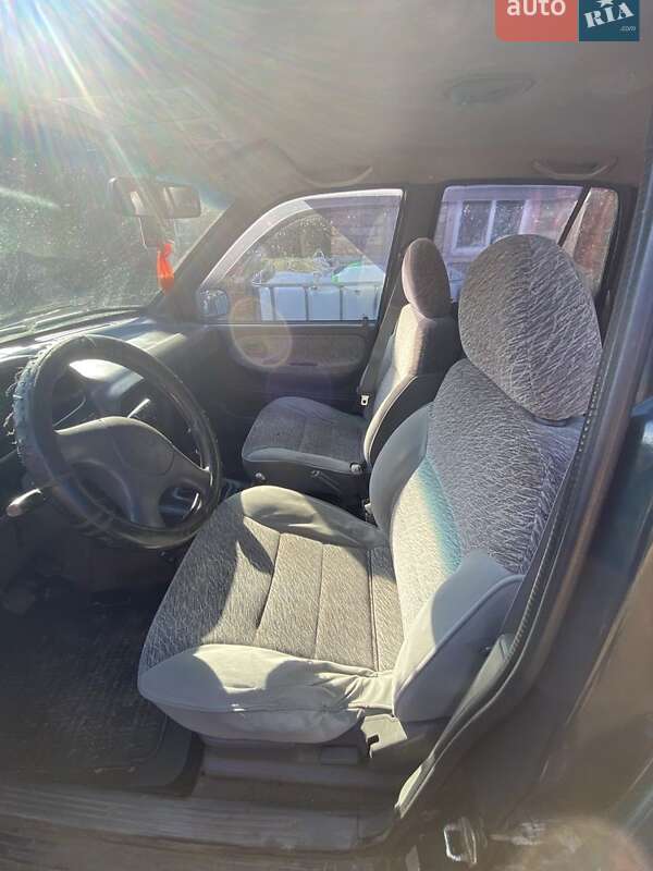 Внедорожник / Кроссовер Kia Sportage 1997 в Смеле