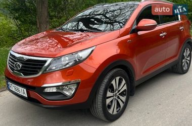 Внедорожник / Кроссовер Kia Sportage 2010 в Вижнице