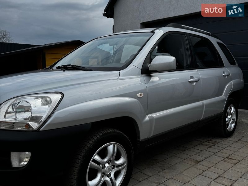 Позашляховик / Кросовер Kia Sportage 2006 в Полтаві
