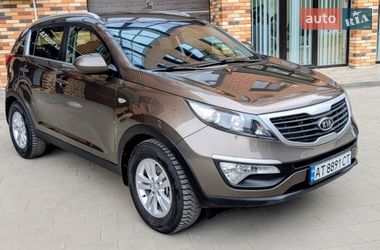 Внедорожник / Кроссовер Kia Sportage 2011 в Калуше