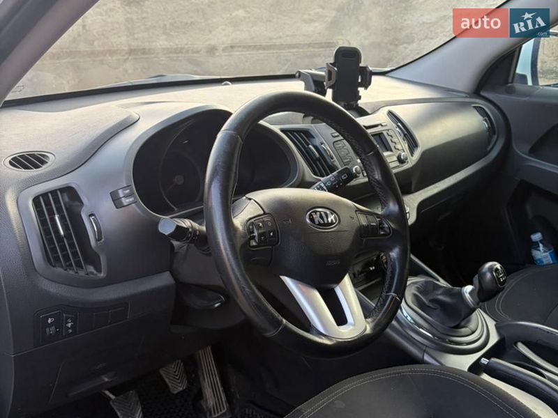 Внедорожник / Кроссовер Kia Sportage 2013 в Тернополе