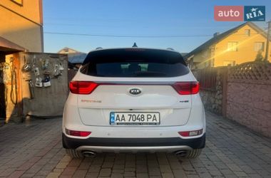 Внедорожник / Кроссовер Kia Sportage 2016 в Ивано-Франковске