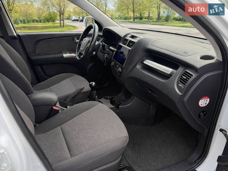Внедорожник / Кроссовер Kia Sportage 2009 в Харькове