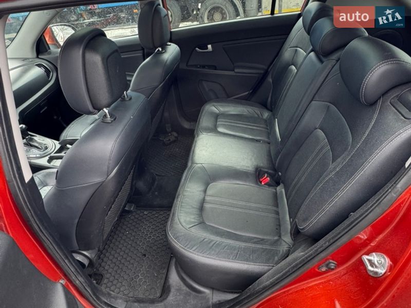 Внедорожник / Кроссовер Kia Sportage 2012 в Житомире